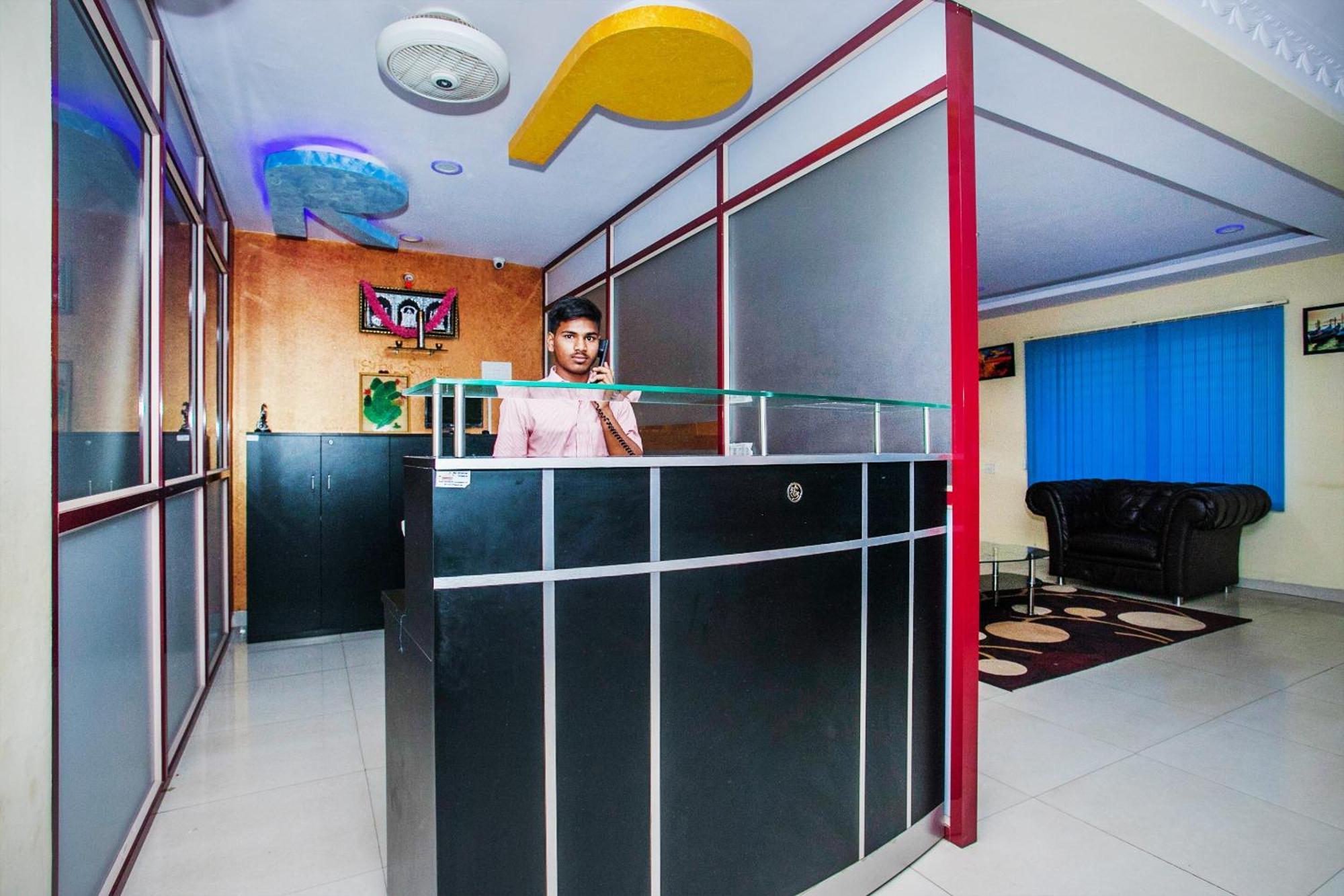 Hotel O Gymkhana Comforts Jālahalli エクステリア 写真