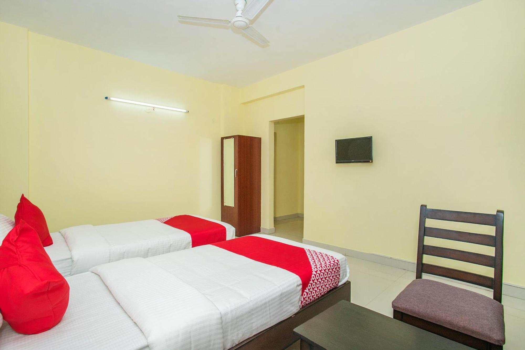 Hotel O Gymkhana Comforts Jālahalli エクステリア 写真