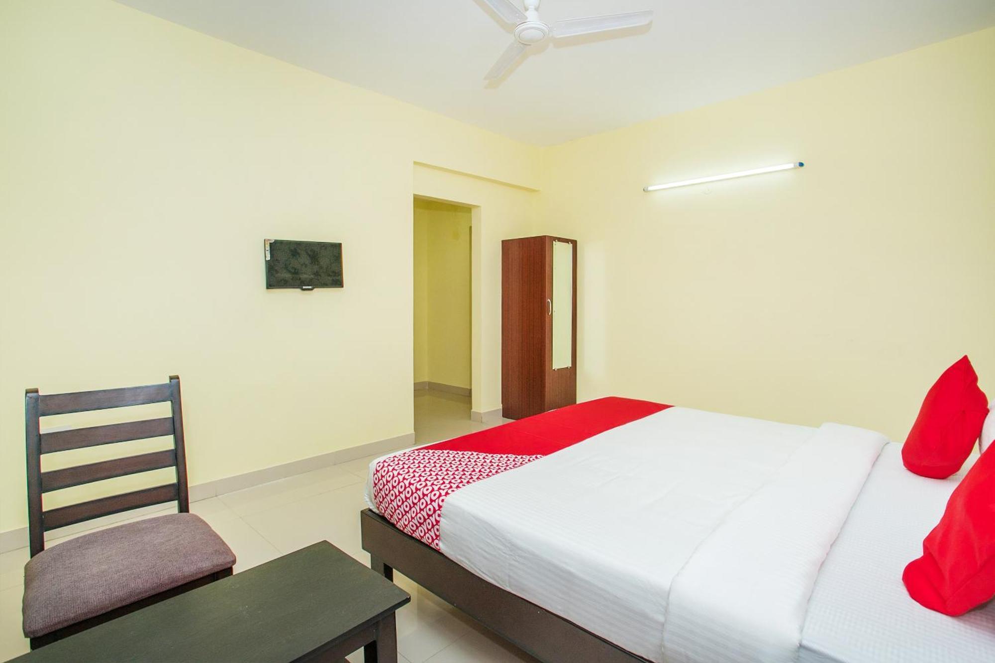Hotel O Gymkhana Comforts Jālahalli エクステリア 写真